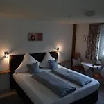 Hotel Alpenblick 2*