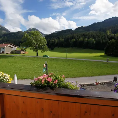 Alpenblick Schattwald